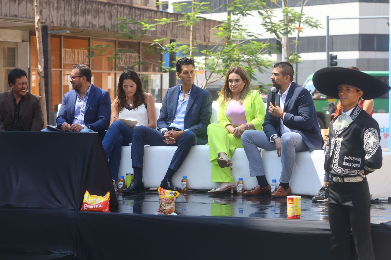 PRESENTAN EL 21K COMUDE GUADALAJARA ELECTROLIT 2024 QUE SE CELEBRARÁ EL 25 DE FEBRERO