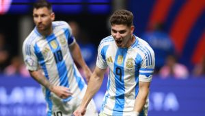 Luego de la victoria ante Chile, donde algunos consideran que el arbitraje, favoreció a Messi y compañía, los aficionados han apodado a Argentina como, ``ArgenFifa´´. 