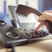 Líneas telefónicas de apoyo psicológico