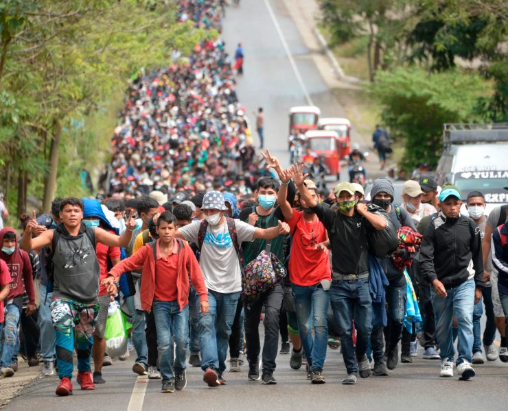 Aumenta la retención migrante en México