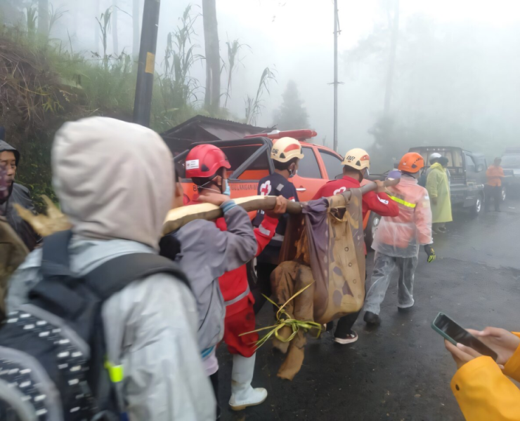 Deslizamiento en Indonesia