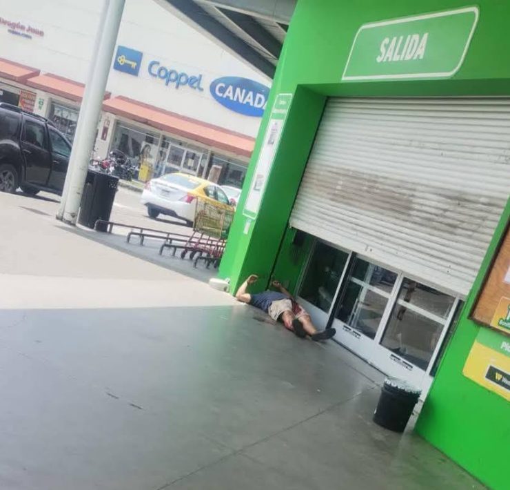 Balacera en centro comercial